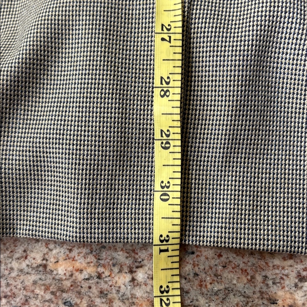 Andrew Fezza 38R, EUC sport coat, muted neutrals - Picture 13 of 13